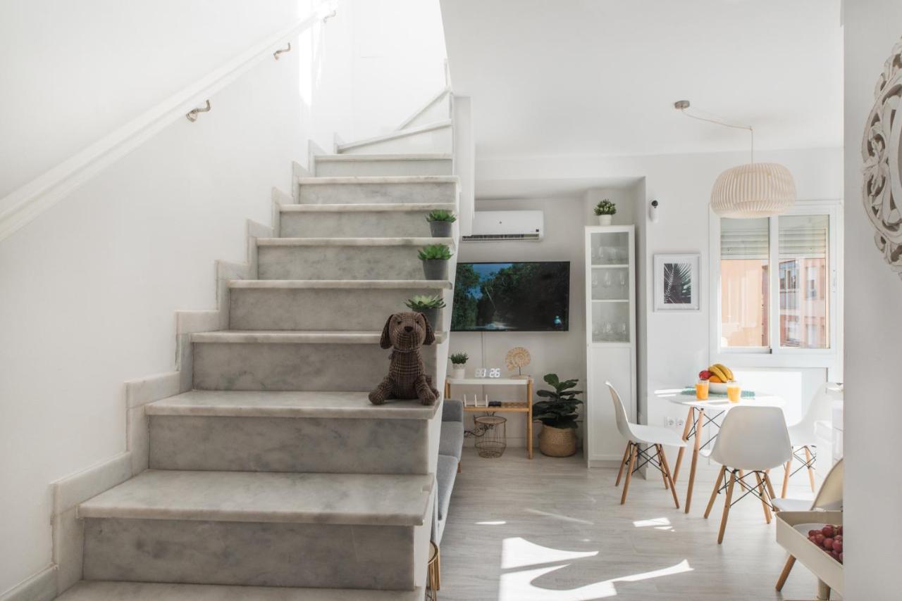 Elegant Duplex P/3 In Malaga With Terrace And Wifiアパートメント エクステリア 写真